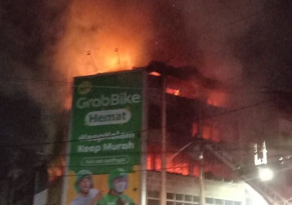 Rabu Dinihari, Toko Sepeda di Jalan Pandu Ludes Terbakar