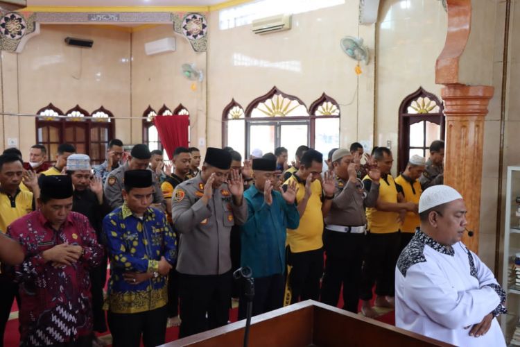 Polresta Deli Serdang Laksanakan Sholat Gaib, dan Doa Bersama Untuk Korban Kanjuruhan