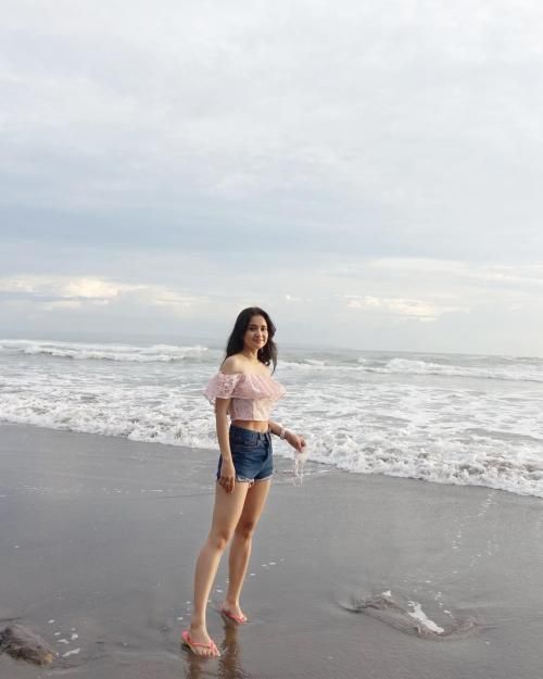 Sudah Seksi Imut Lagi, Bikin Gemas