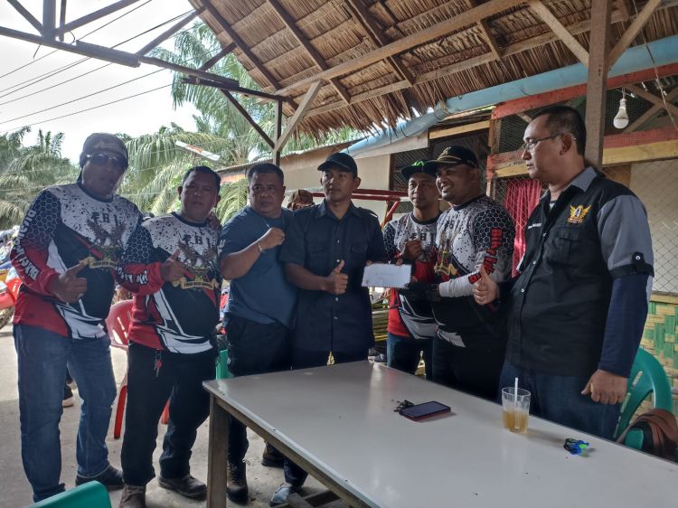 Peduli Sesama, Forum Bikers Indonesia Salurkan Bantuan Untuk Korban Banjir Aceh Tamiang