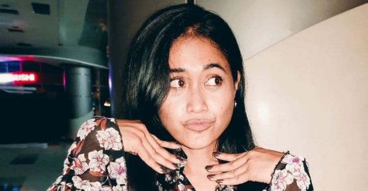 Serem Ah !! Putri Ayudya, Puasa Dan Nyekar Demi Film Horor