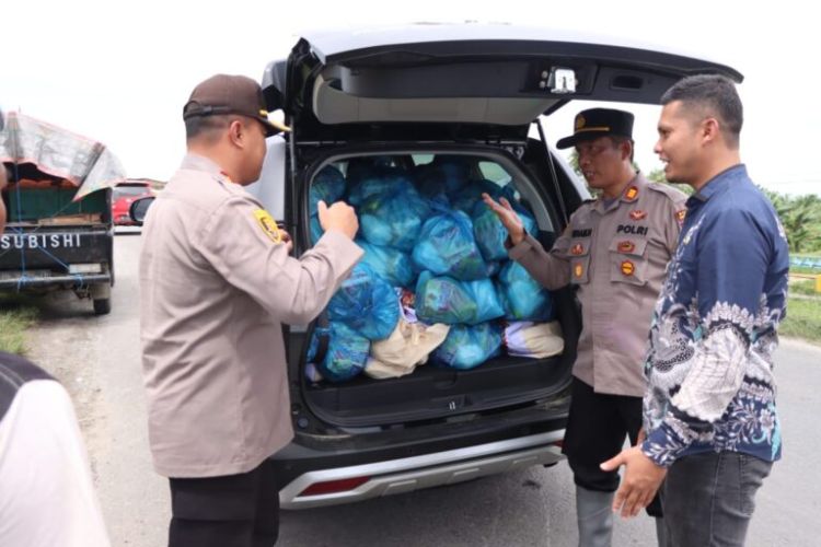 Kapolres Sergai Tinjau Dapur Umum Posko Banjir