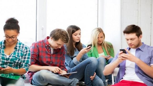 Jangan Berekspresi Berlebihan Di Medsos, Utamakan Etika