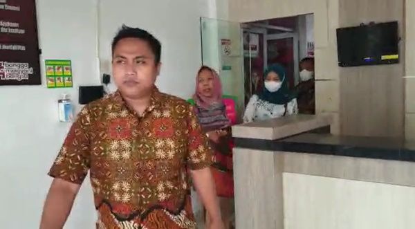Korupsi Pengadaan Perabot, Eks Kadis PPKB Provsu Ditahan