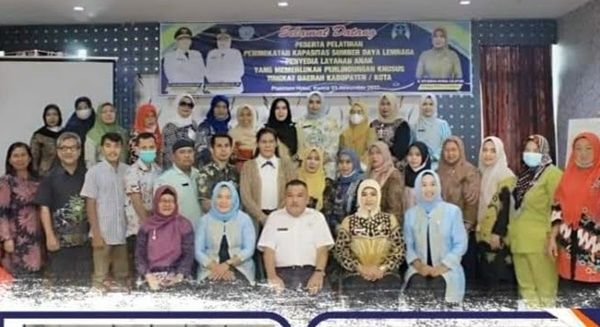 Sekda Labuhanbatu Buka Pelatihan Peningkatan Kapasitas Sumber Daya Lembaga Penyedia Layanan Anak