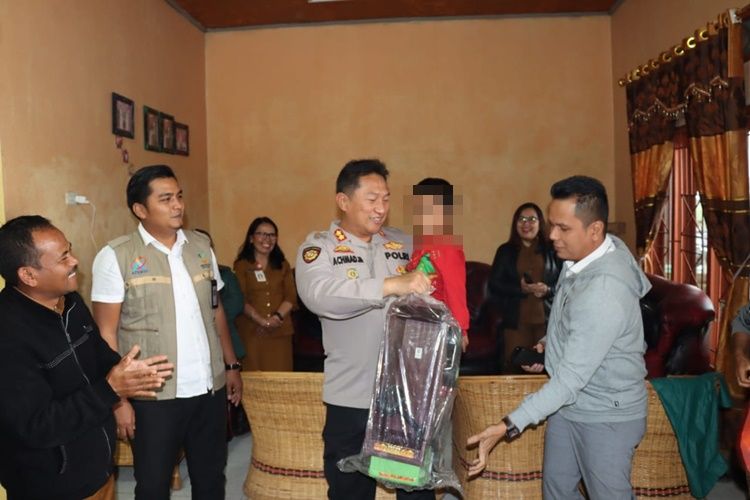 Polres Humbahas Pantau Psikilogis Anak yang Ibunya Dimutilasi dan Dibakar Sang Ayah