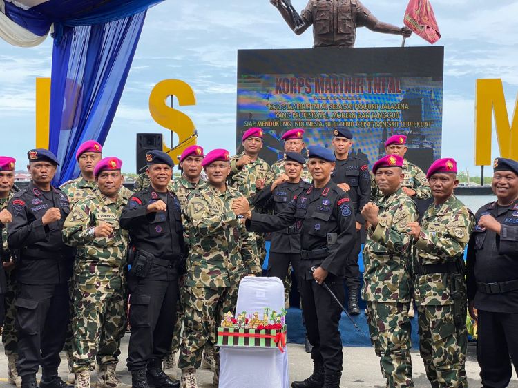 HUT Korps Marinir Ke-77, Brimob Poldasu Berikan Ucapan Ke Mako Yon Marhanlan I Belawan