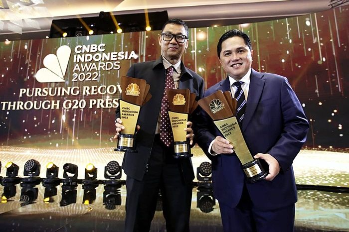 Dirut PLN Dinobatkan Jadi CEO of The Year, Ini Prestasinya