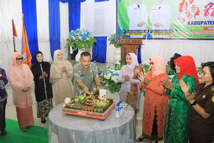 Pemkab Labuhanbatu Meriahkan Hari Ibu ke-94 Tahun 2022