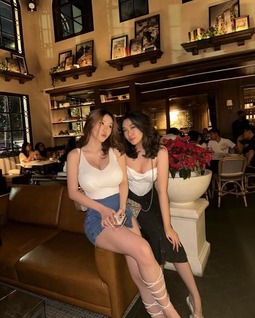 Gak Kuat Lihat Anastasya Khosasih  Pakai Tanktop Putih, Makin Hot Aja