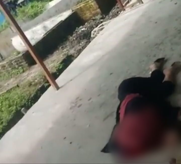Wanita Berhijab Tewas Usai Motornya Menabrak Pohon Setelah Oleng Akibat Dijambret