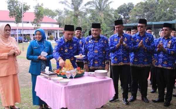 Pimpin Upacara Puncak Peringatan HUT ke 51 Korpri di Labuhanbatu, Bupati Sampaikan Hal Ini