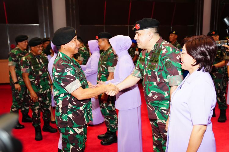 Panglima TNI Terima Laporan Korps Kenaikan Pangkat 16 Perwira Tinggi TNI