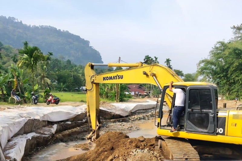 Normalisasi Sungai di Kota Padang Dipercepat, Risiko Banjir Berulang Ditekan