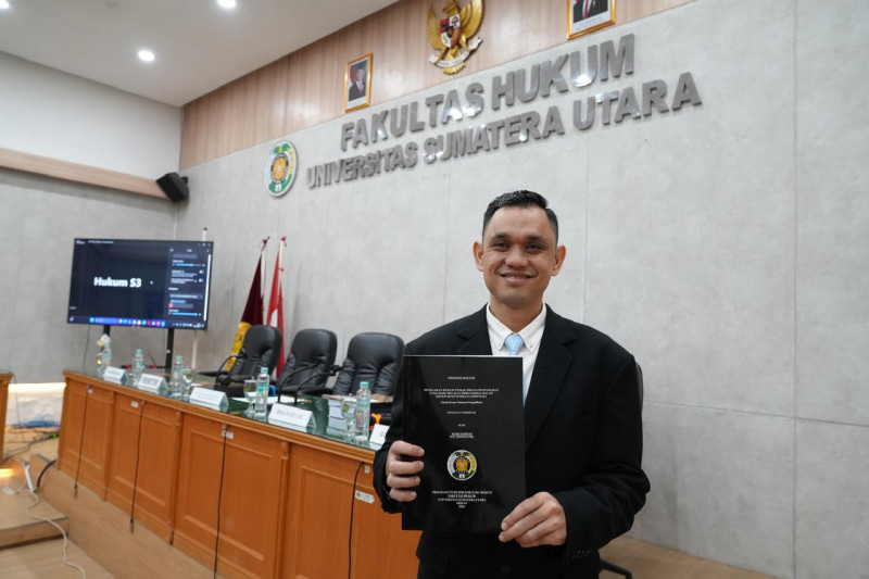 Rusdi Marzuki Raih Gelar Doktor Ilmu Hukum USU, Disertasi Bahas Pencemaran Nama Baik di Media Sosial